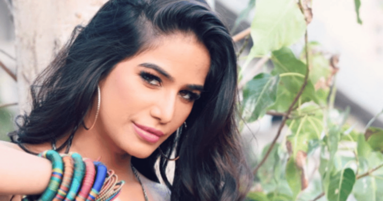 Poonam Pandey Biography